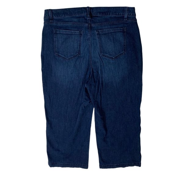 Lane Bryant Womens Cropped Jeans Size 16 Blue Mid Rise Wide Leg Flex Magic Waist - Picture 2 of 12